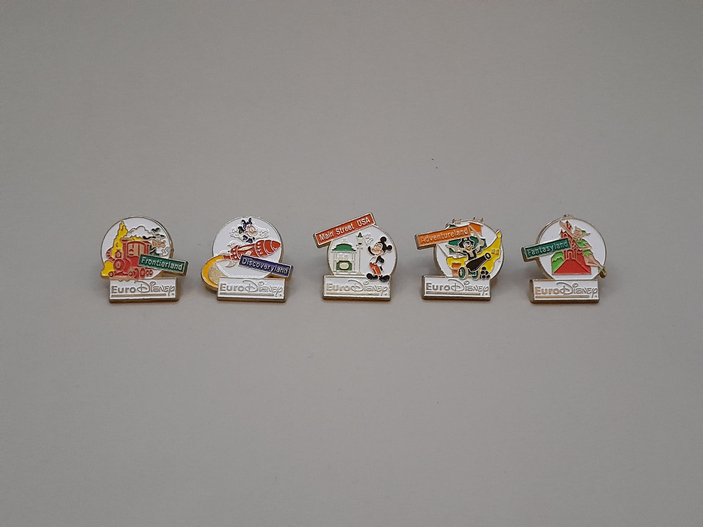 Lot de 5 Pin's Eurodisney