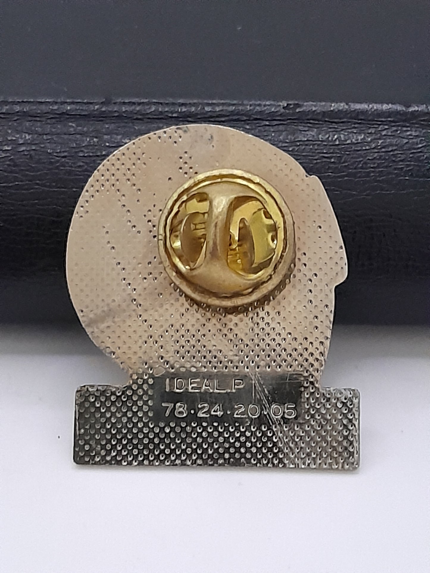 Pin's Renault F1 ELF