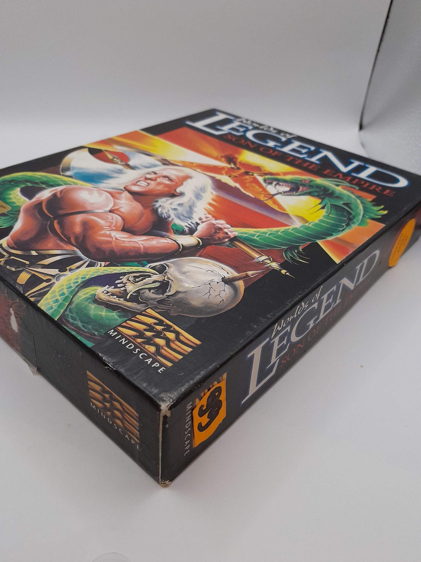 Jeu Pc bid box disquette "World of Legend: Son of the Empire".