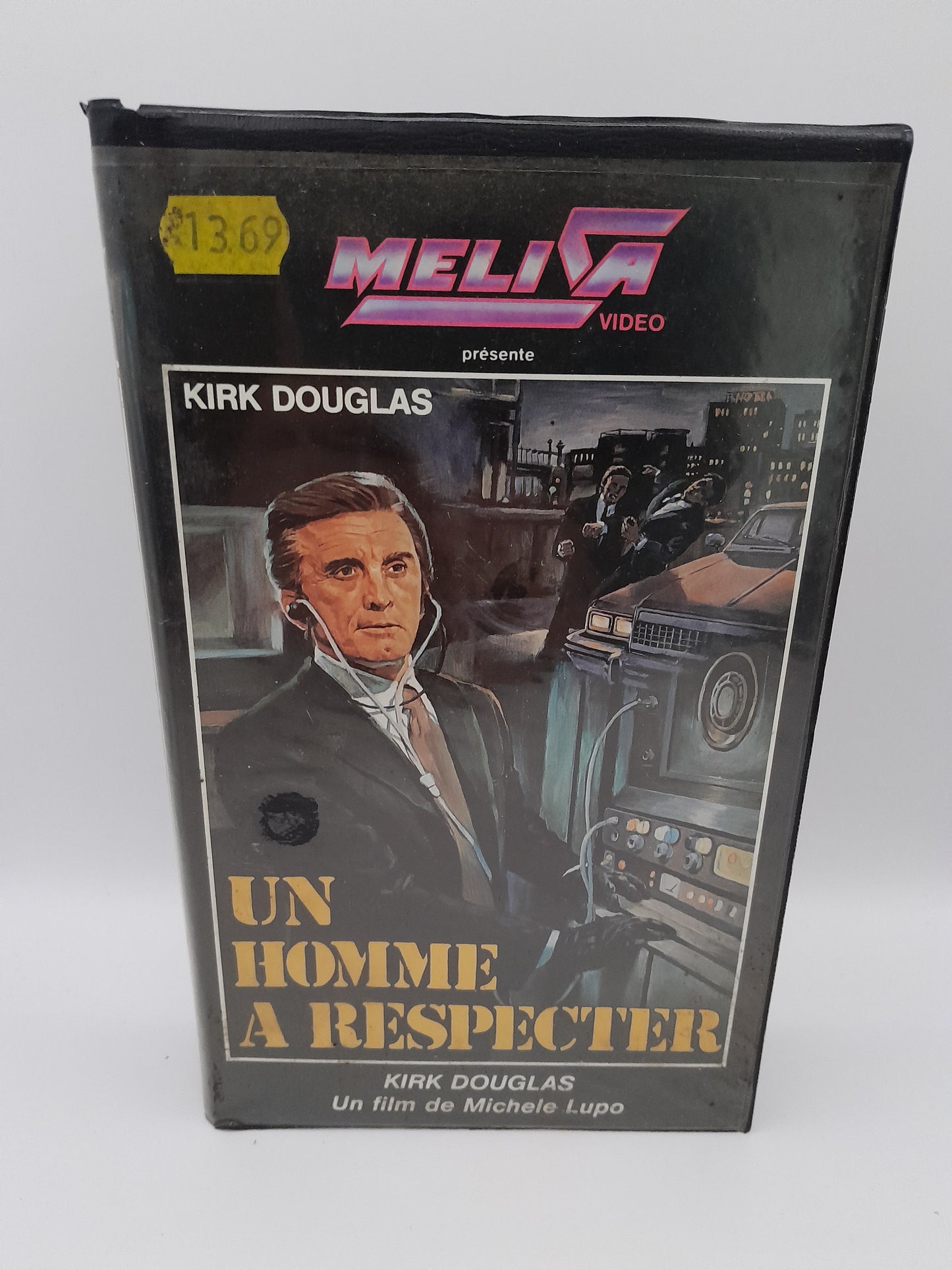 VHS : "Un Homme à Respecter" kirk douglas