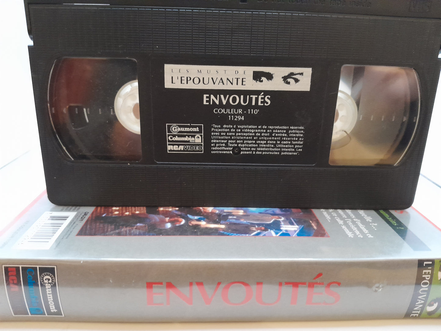 VHS : "Envoûtés"