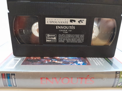 VHS : "Envoûtés"
