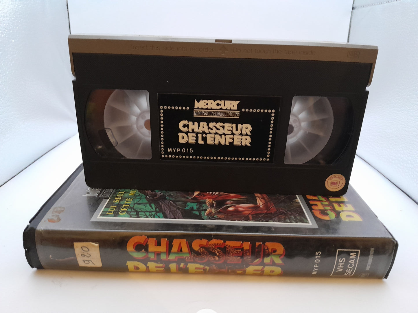 VHS : Chasseur de l'Enfer