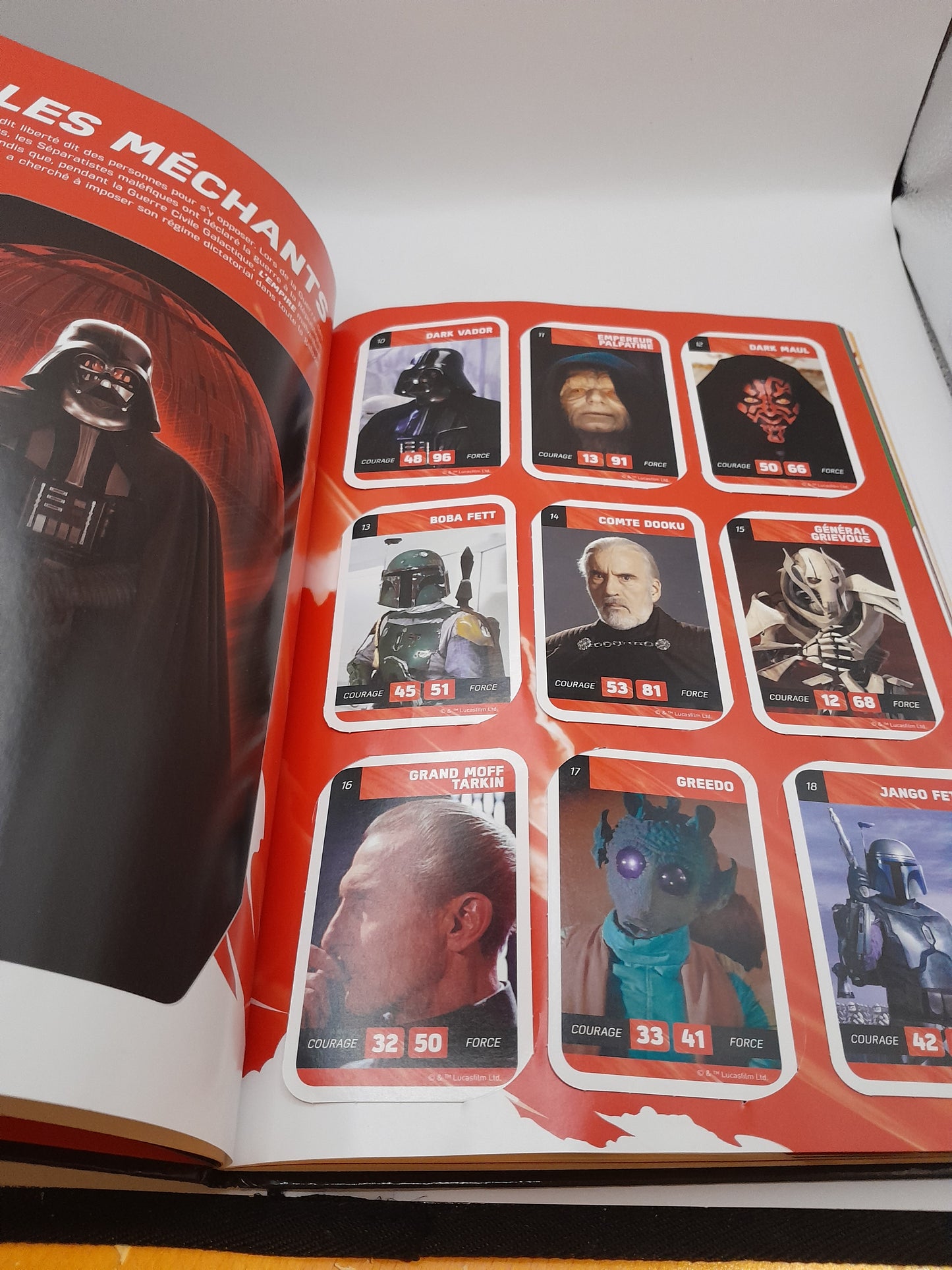 Album de Cartes Star Wars Disney Leclerc complet 2017