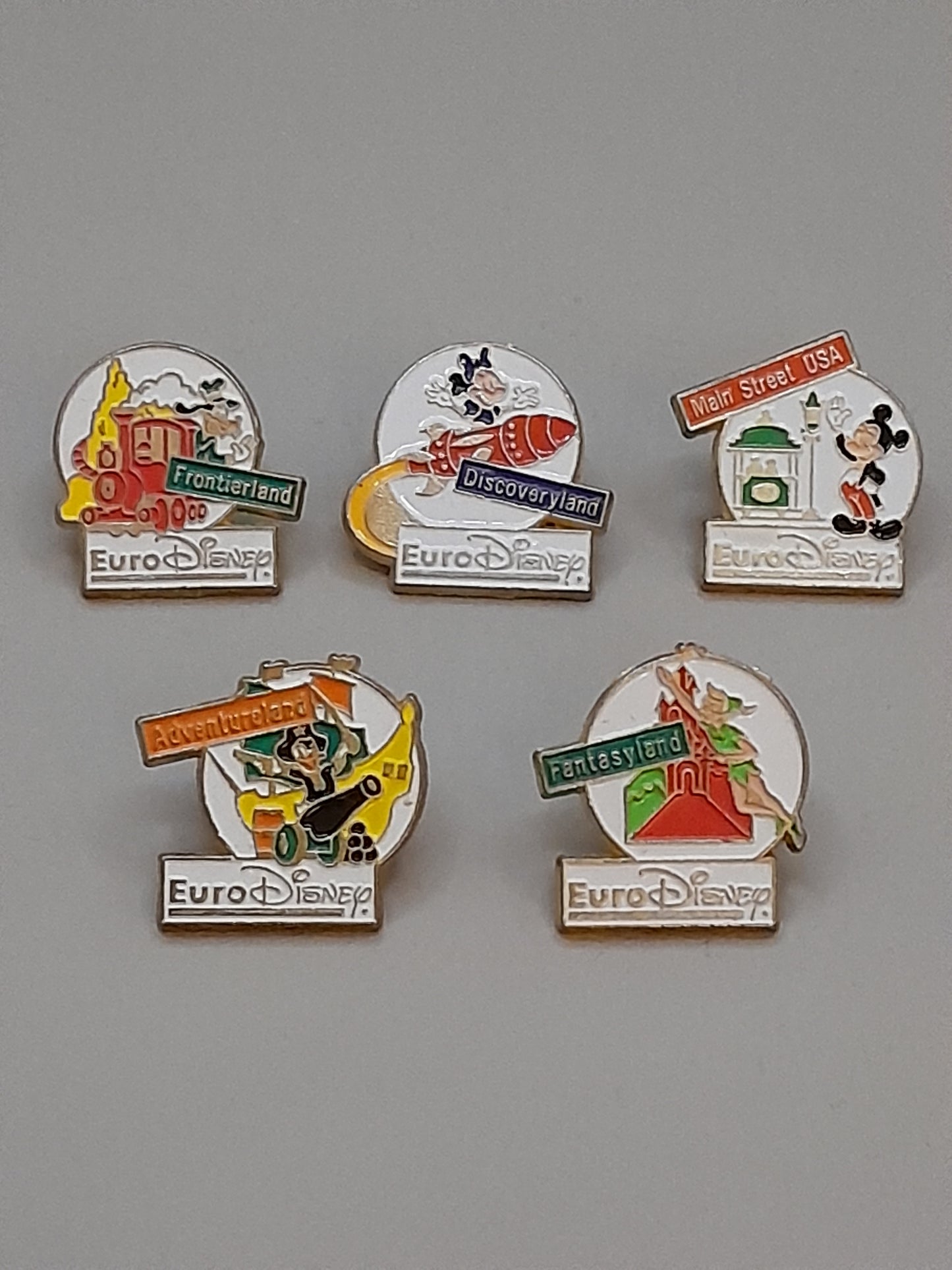 Lot de 5 Pin's Eurodisney