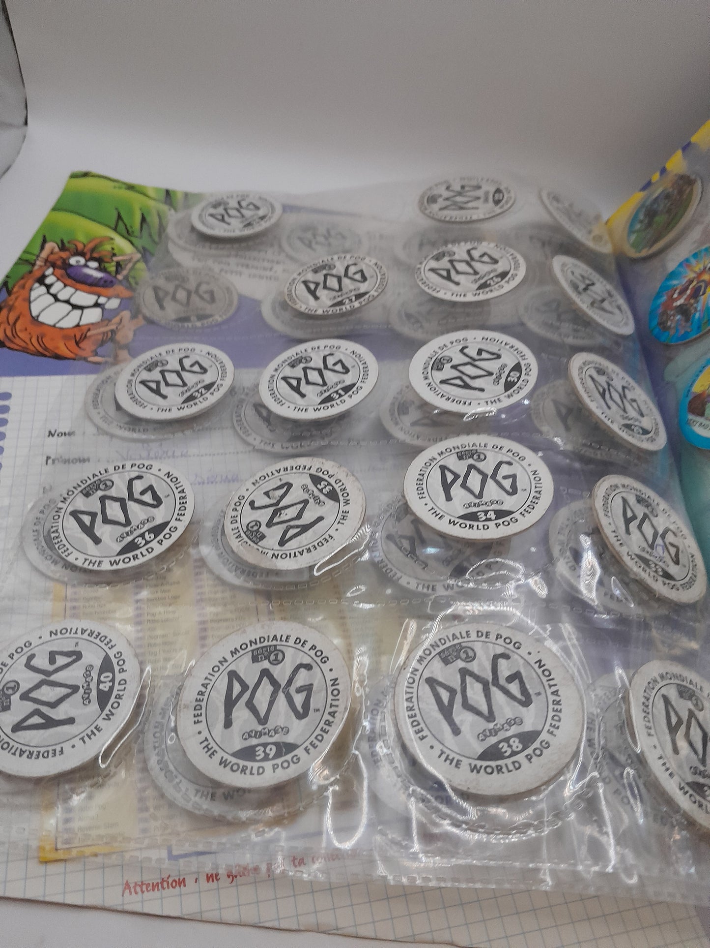 Album de Pogs de la Série Numéro 1 de la World Pog Fédération