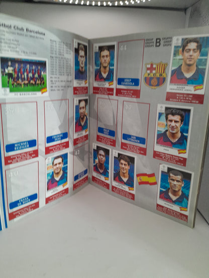 Album Panini UEFA Champions League manque 102 images bon de commande present