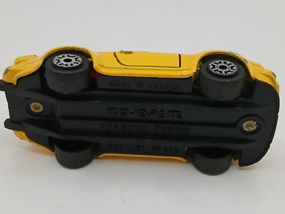 Véhicule Majorette Porche 911 ech 1/57  Porsche  911  Turbo  -  giallo MAJORETTE  -  N.  209  -  SCALA  1/57 MADE  IN  FRANCE