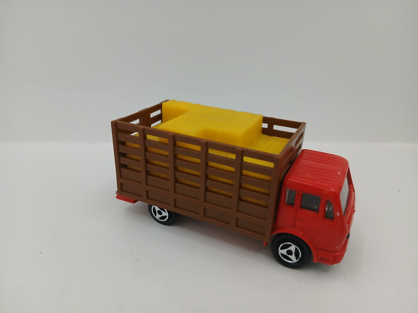 Véhicule Majorette Camion Mercedes Ech 1/100 n°254