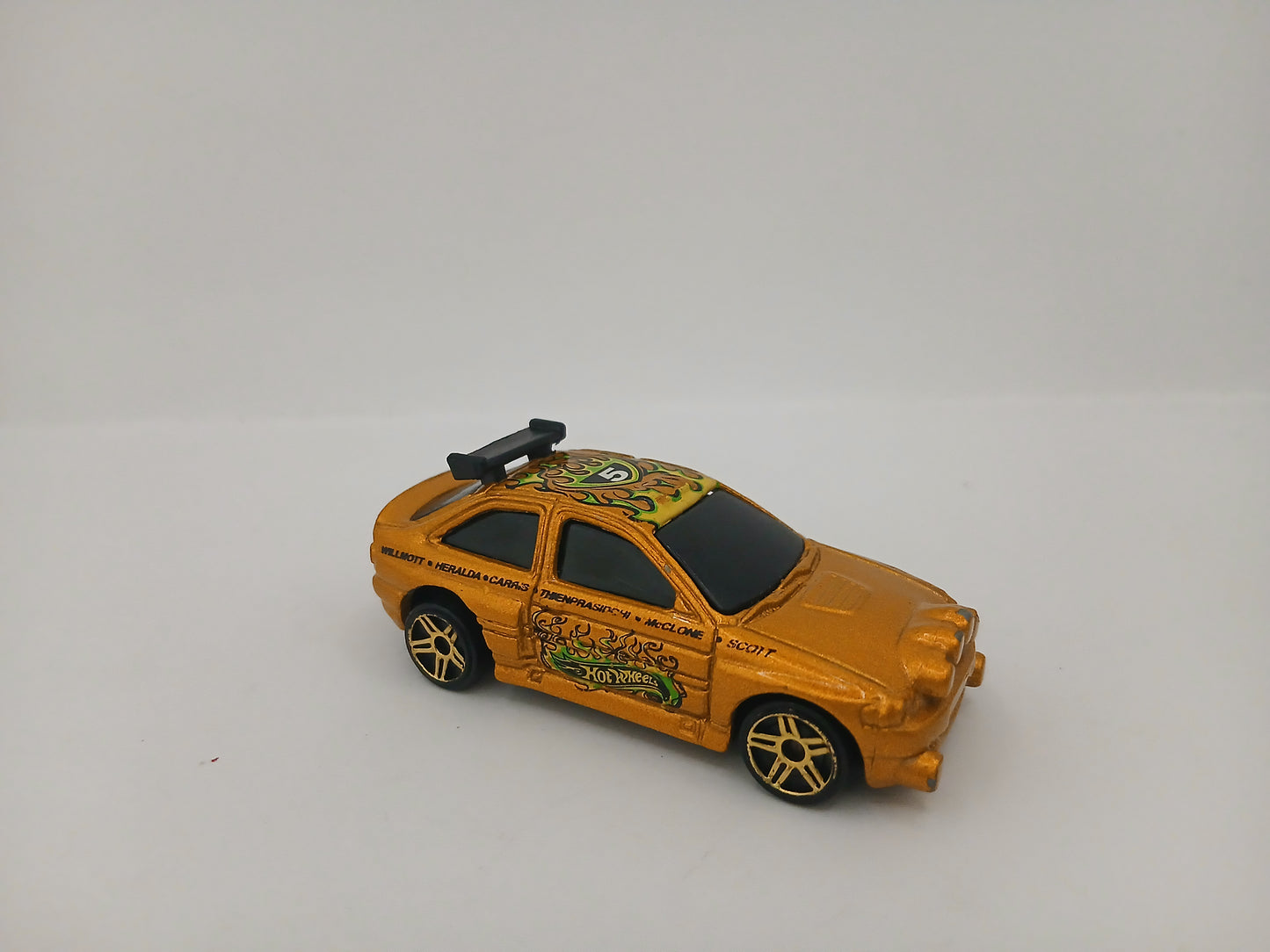 Véhicule Hotweels Escort Rally 1996